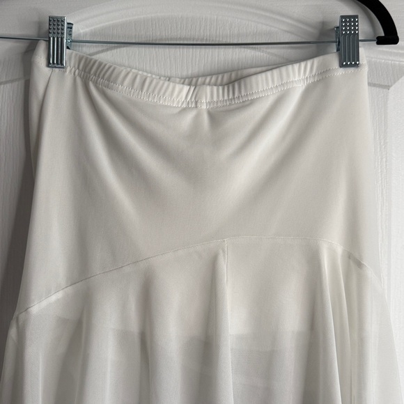 White Ruffle Mini Skirt - Picture 5 of 5